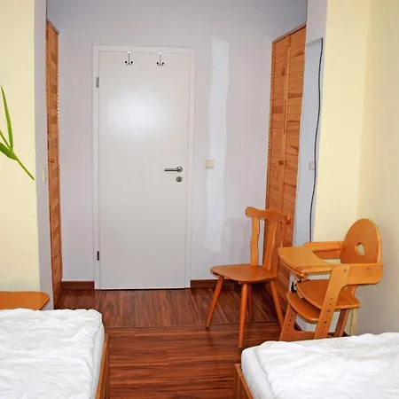 Baaber Mit Terrasse Und 아파트 *