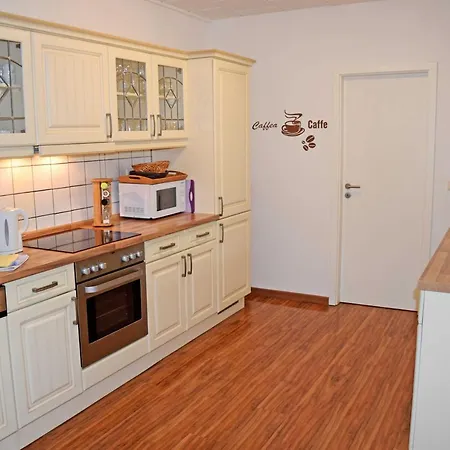 Baaber Mit Terrasse Und 바베